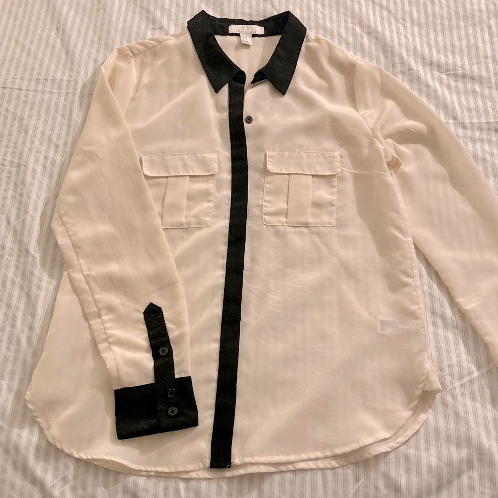 Forever 21 cream and black blouse
